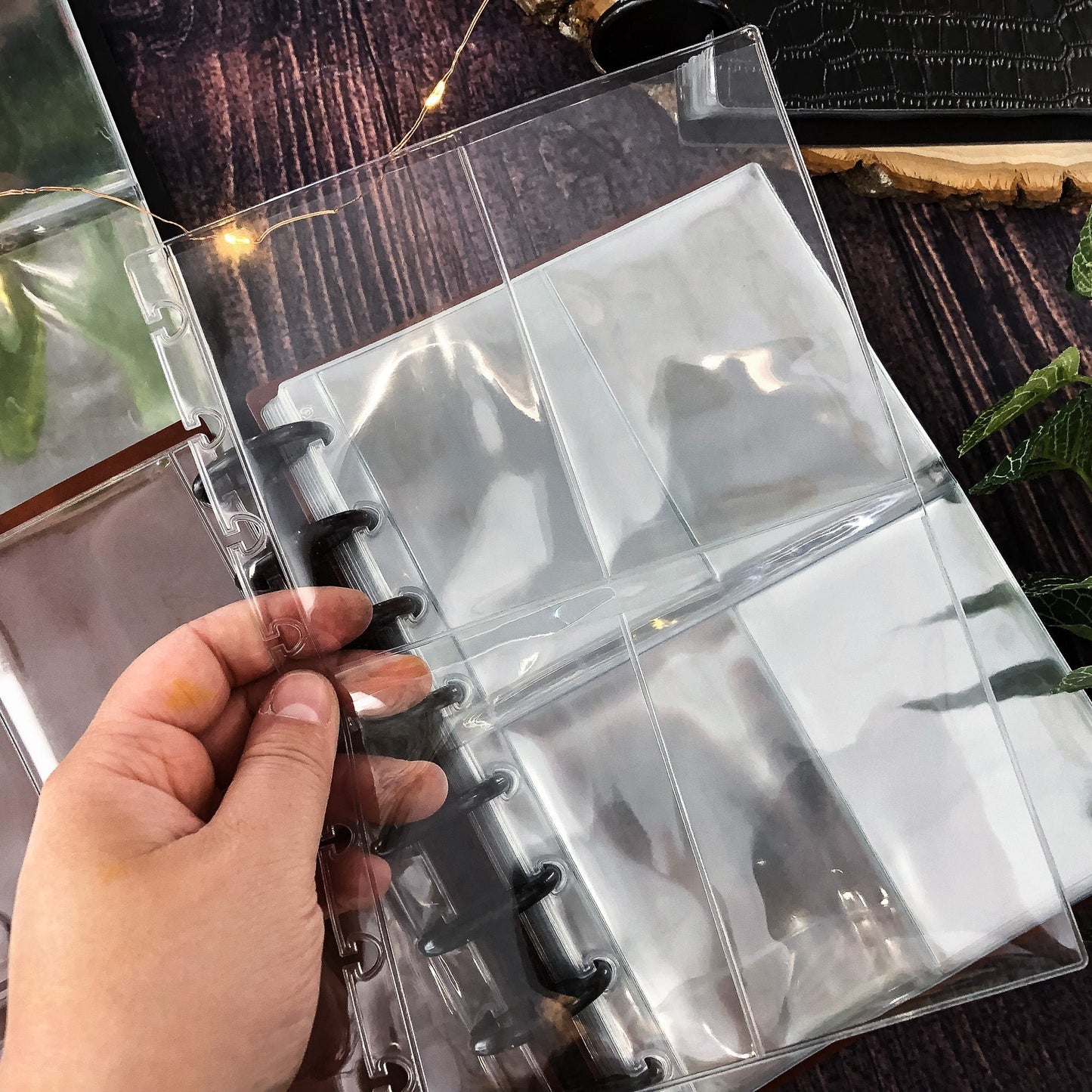 Cardholder Notebook - For Spell Cards, TCG Cards & More - Discbound