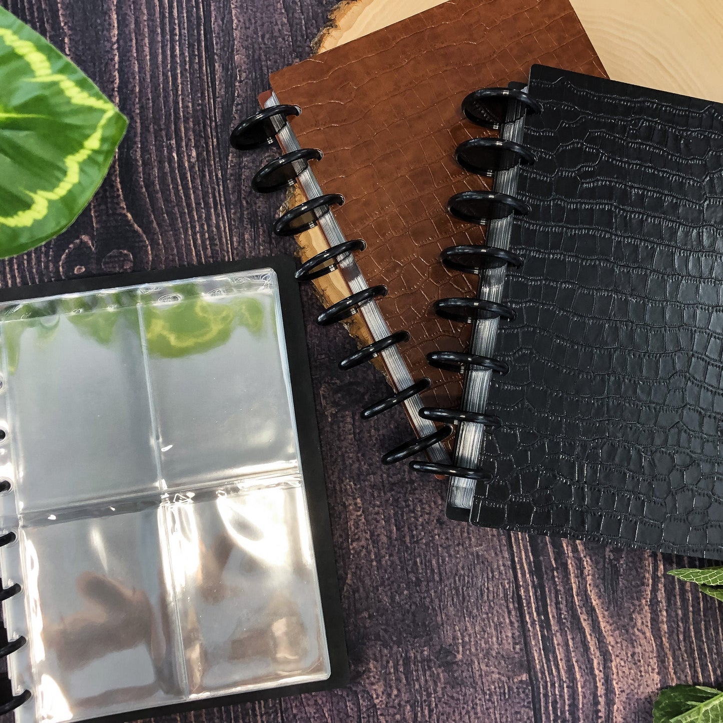 Cardholder Notebook - For Spell Cards, TCG Cards & More - Discbound