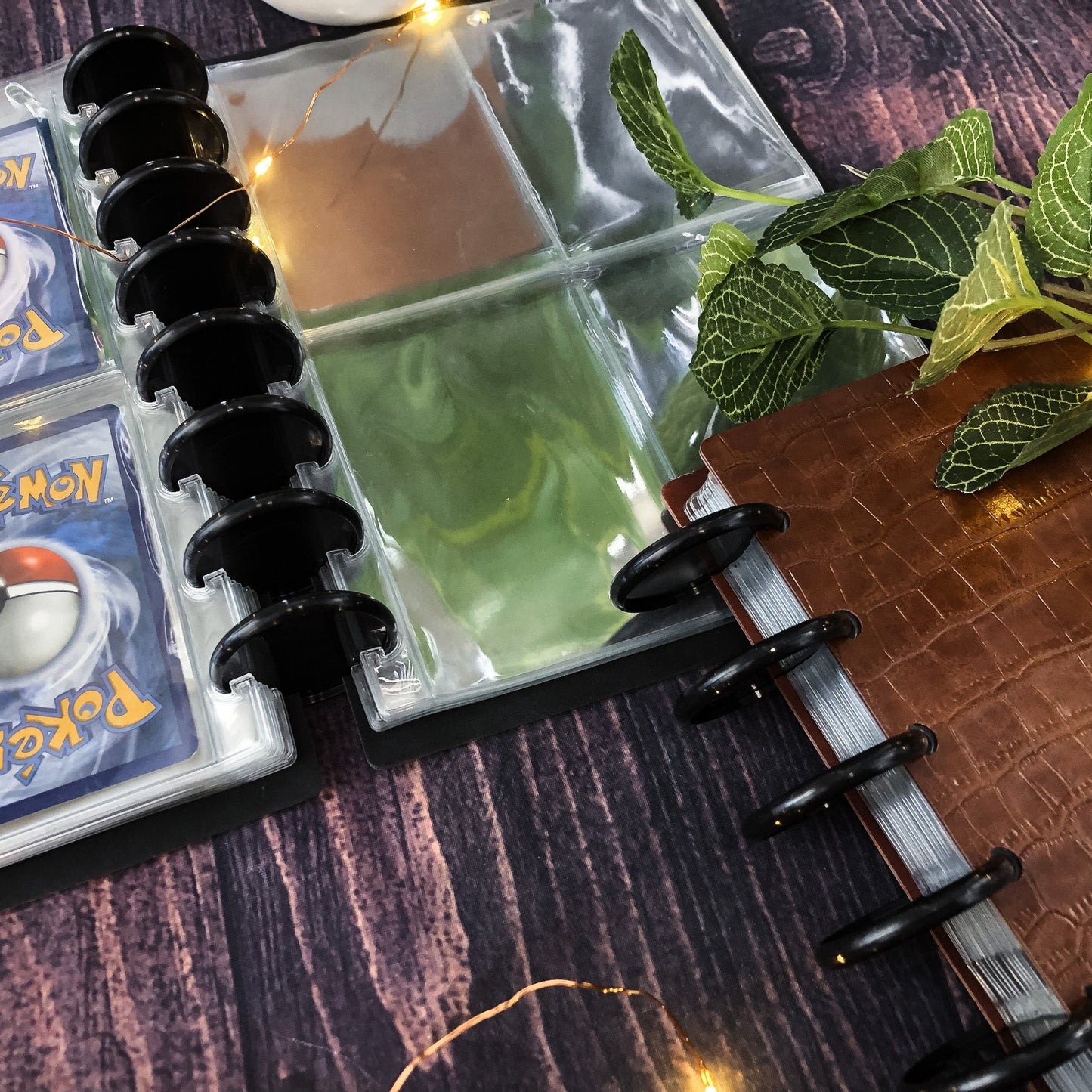Cardholder Notebook - For Spell Cards, TCG Cards & More - Discbound