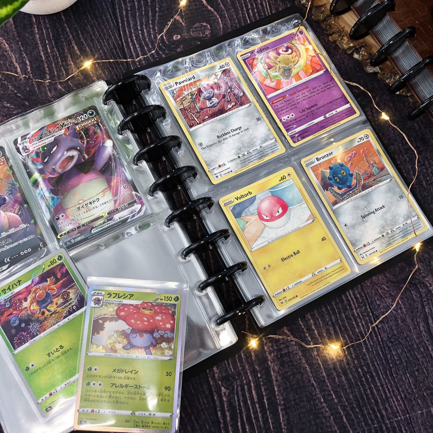Cardholder Notebook - For Spell Cards, TCG Cards & More - Discbound
