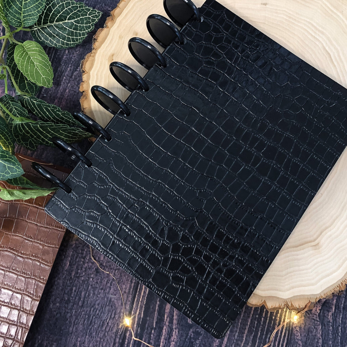 Cardholder Notebook - For Spell Cards, TCG Cards & More - Discbound